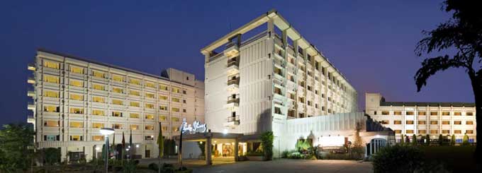 Hotel Clarks Shiraz, Agra